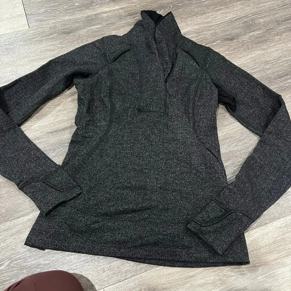 Lululemon Athletica Gray Pullover Size 4 - Picture 2 of 6